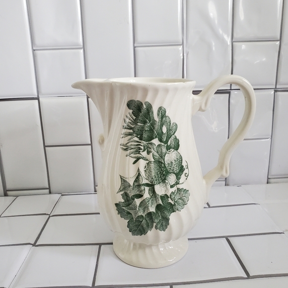 Made in Portugal Medium size Ceramic Pitcher Green - Picture 1 of 12